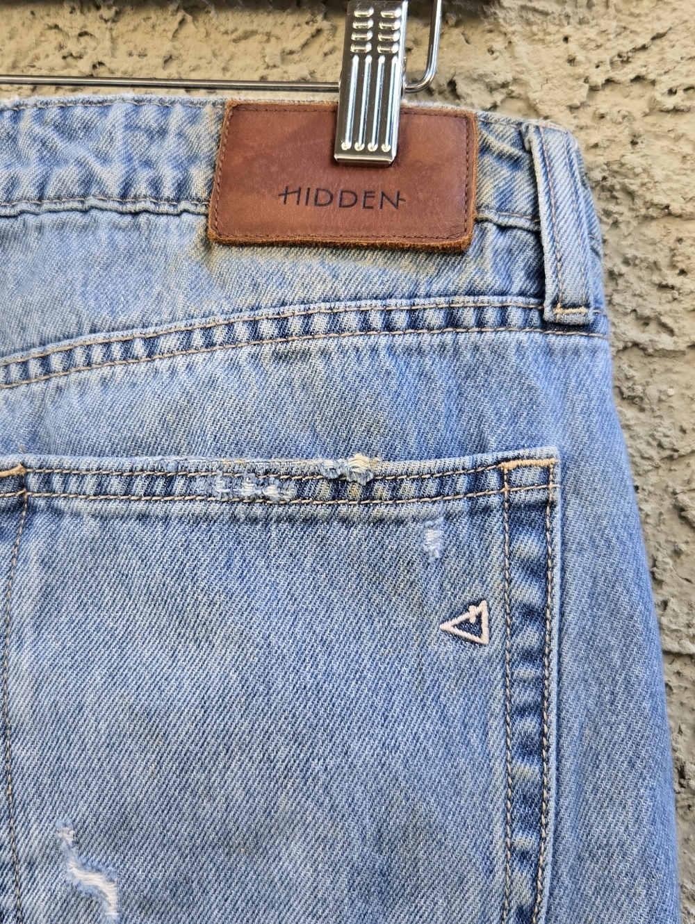 Hidden Los Angeles Happi Light Wash Split-Hem Women's Jeans - Picture 7 of 10
